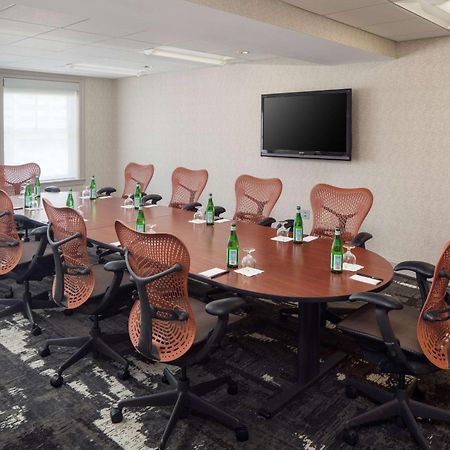 Doubletree Suites By Hilton Hotel Detroit Downtown - Fort Shelby Экстерьер фото