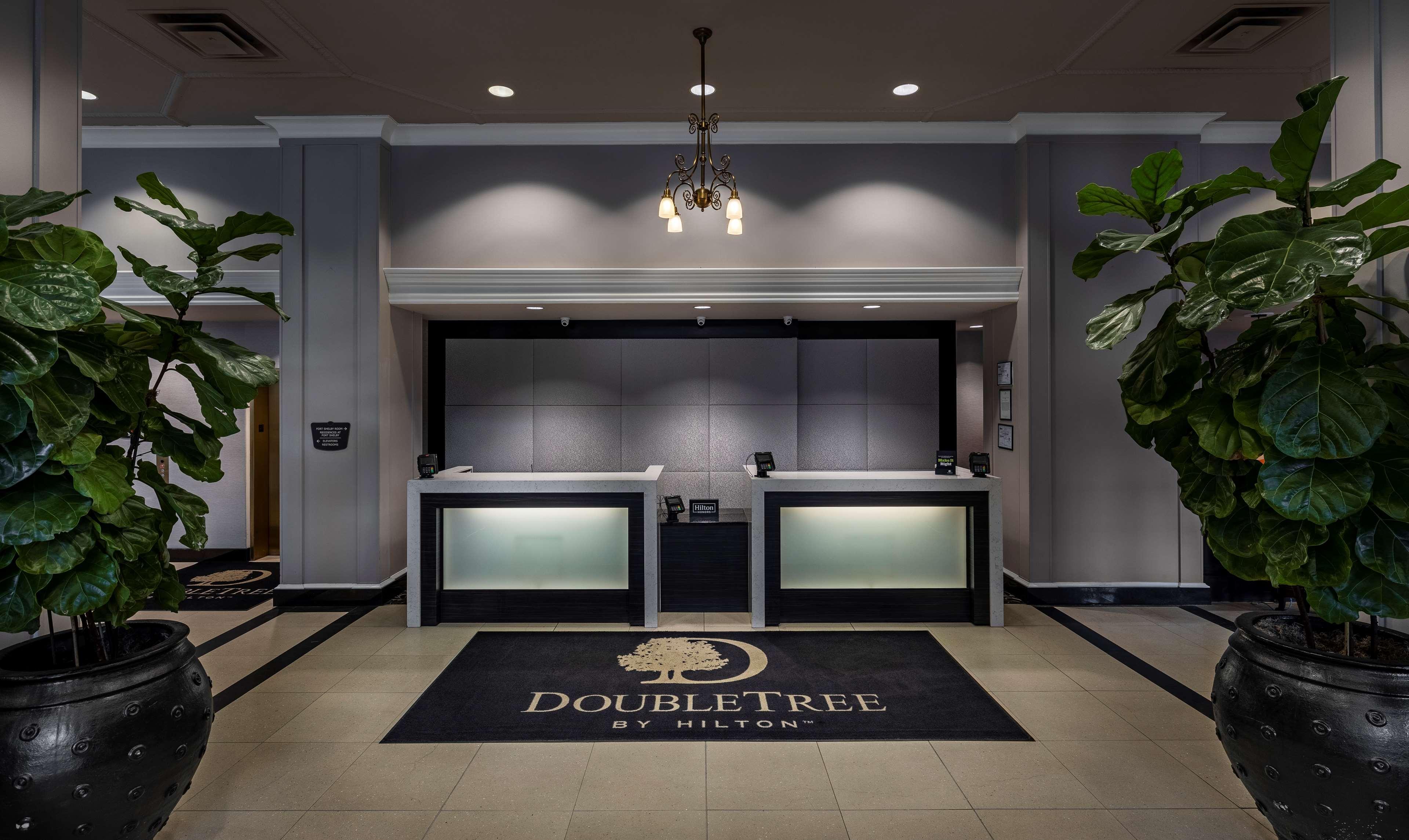 Doubletree Suites By Hilton Hotel Detroit Downtown - Fort Shelby Экстерьер фото