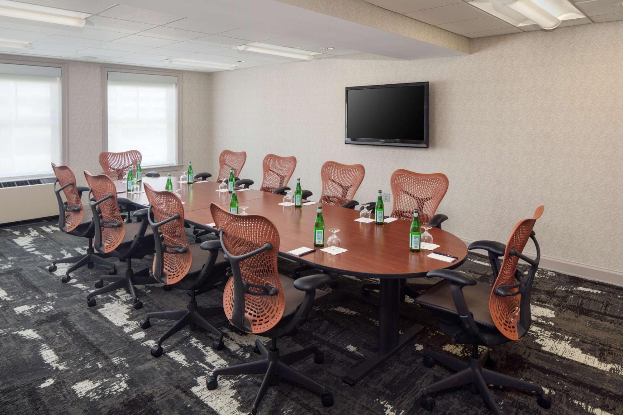 Doubletree Suites By Hilton Hotel Detroit Downtown - Fort Shelby Экстерьер фото