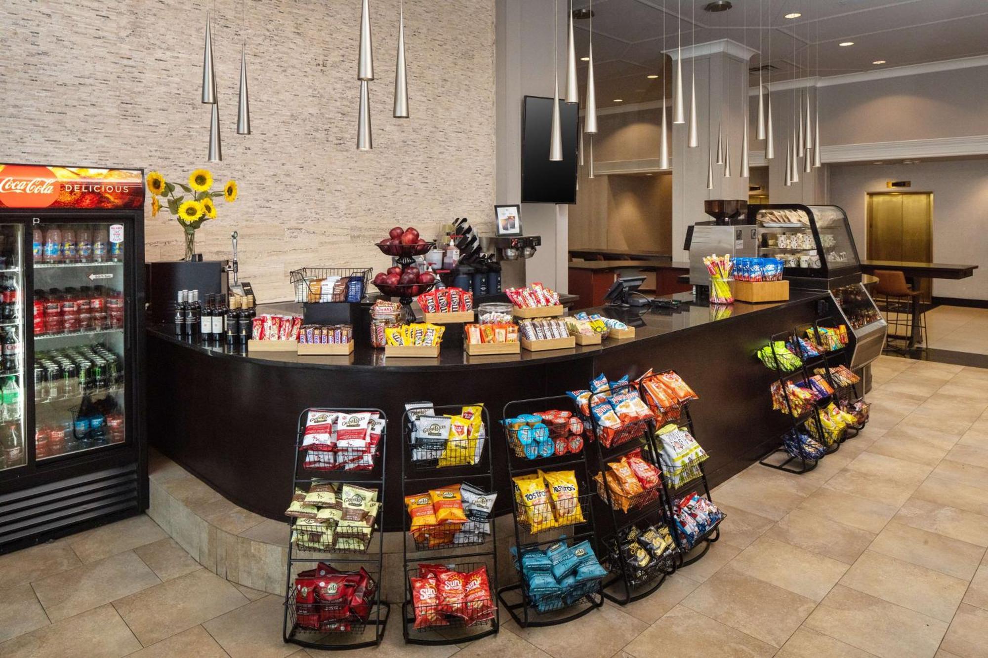 Doubletree Suites By Hilton Hotel Detroit Downtown - Fort Shelby Экстерьер фото
