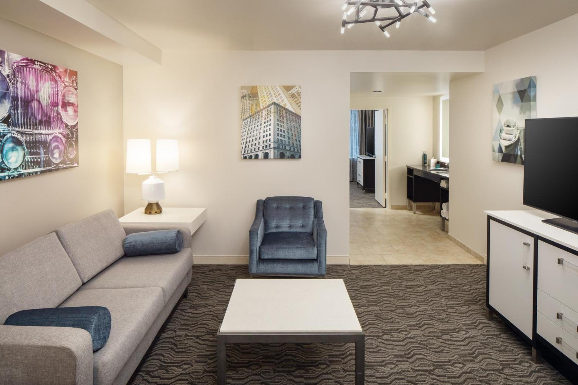 Doubletree Suites By Hilton Hotel Detroit Downtown - Fort Shelby Экстерьер фото